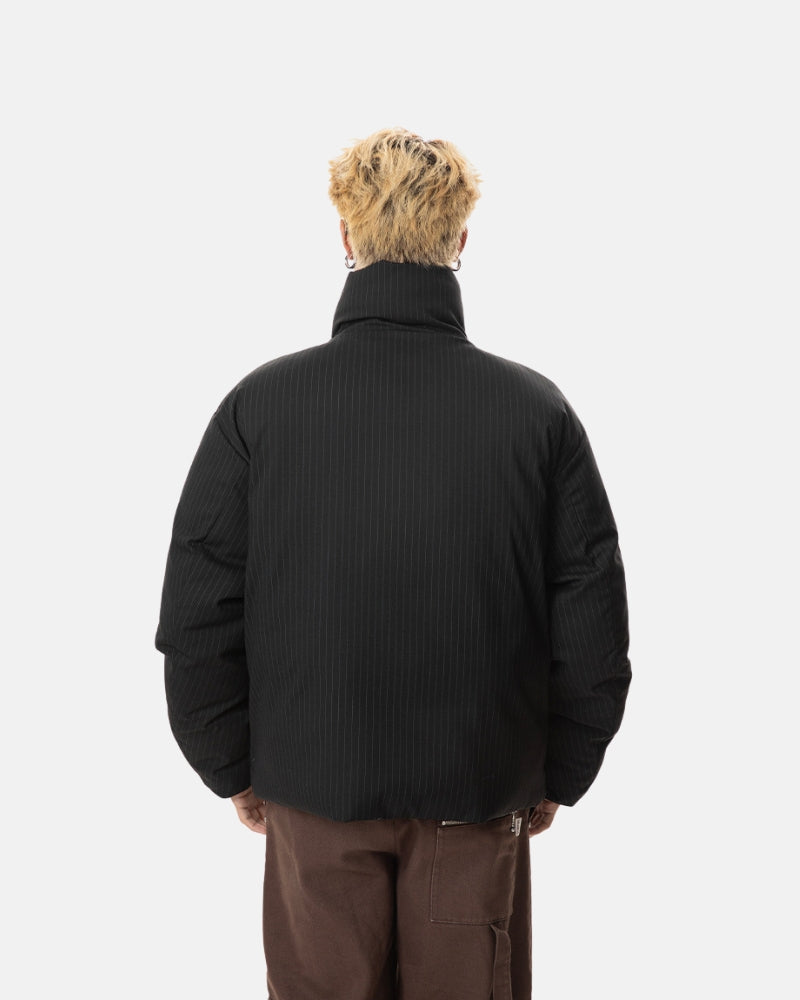 Isolierte Steppjacke mit hohem Kragen