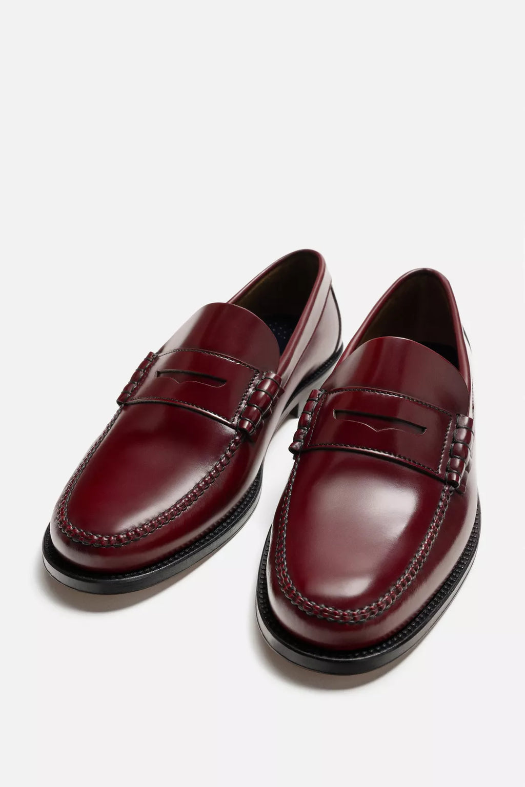 TATE’S LEATHER LOAFER