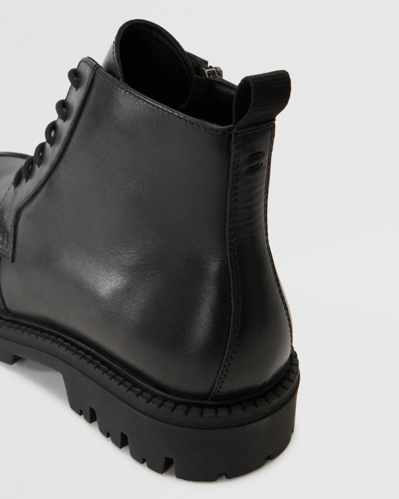 Lace-up ankle boots - Black