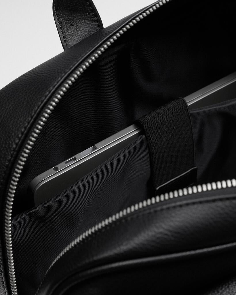 Minimal Tour Lederrucksack