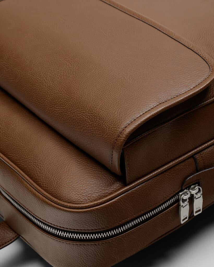 Minimal Tour Lederrucksack