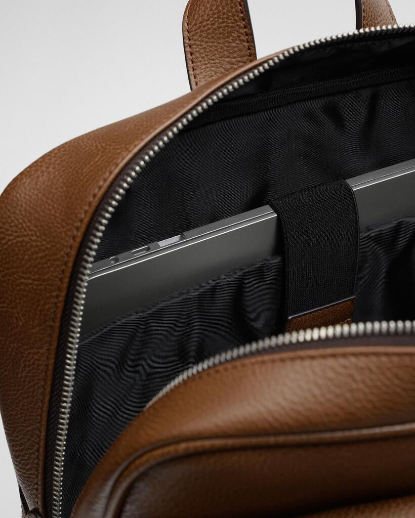 Minimal Tour Lederrucksack